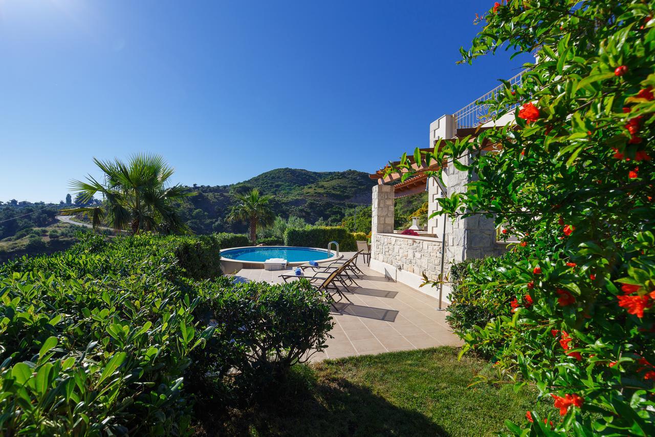 Harkia Villas Экстерьер фото
